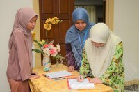 BICARA KURATOR SENIBINA RUMAH TRADSIONAL