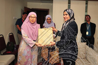 LAWATAN KEDUTAAN-KEDUTAAN ARAB DI MUZIUM NEGERI