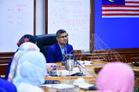 LAWATAN PENSYARAH DARI KOLEJ PENGAJIAN SENI KREATIF UiTM SHAH ALAM KE GALERI MUZIK