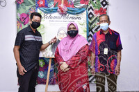 MAJLIS PERSARAAN PUAN ZALEHA BINTI TASRIB DIHADAPAN BILIK DATO KP