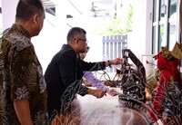 PENGAMBILAN KOLEKSI DI RUMAH DS NAZRI BIN ABD.AZIZ