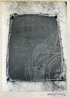 BANGUNAN TUGU PERINGATAN - 023