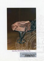 PAMERAN PERHIASAN PAKAIAN KEPALA