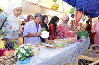 PERASMIAN PAMERAN ALHARAMAIN  DAN MAJLIS  RAMAH MESRA BERSAMA PENGGIAT INDUSTRI PELANCONGAN