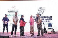 NOSTALGIA ANAK KAMPUNG (PERTANDINGAN KARAOKE RAJA SEHARI)