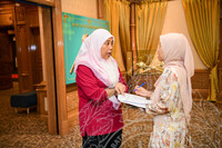 MENGAMBIL GAMBAR UNTUK PEMBUBARAN PAMERAN RAJA KITA