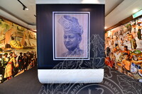 PANEL BY PANEL PAMERAN EVOLUSI MATAWANG