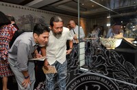 PERASMIAN PAMERAN KAZAKSTAN GOLDEN MAN