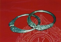 Perhiasan Diri Gelang Tangan