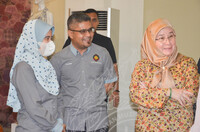 LAWATAN RASMI KEBAWAH DYMM SPB RAJA PERMAISURI AGONG KE PAMERAN DYECO TEXTILE ECO EXPLORATION OF NATURAL DYES