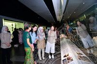 LAWATAN DELEGASI ISTERI PANGLIMA TENTERA LAUT SINGAPURA KE MUZIUM NEGARA