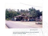 PENYELIDIKAN SURVEI ARKEOLOGI PERTUKAAN DAN EXPLORASI AWAL KOTA PURBA, LINGGIU, KOTA TINGGI JOHOR, PADA 04.08.2005,
