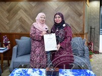 KUNJUNGAN HORMAT MUZIUM MUZIK KE ISTANA BUDAYA