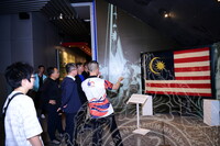 LAWATAN MR. GUAN JUN, MAJOR GENERAL OF THE EQUIPMENT DEVELOPMENT DEPARTMENT, MINISTRY OF NATIONAL DEFENSE OF CHINA DAN DELEGASI KE MUZIUM NEGARA