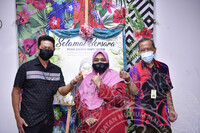 MAJLIS PERSARAAN PUAN ZALEHA BINTI TASRIB DIHADAPAN BILIK DATO KP