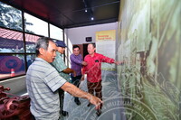 LAWATAN RASMI YB MENTERI PERPADUAN NEGARA DI MUZIUM SUNGAI LEMBING