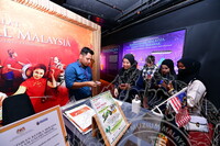 AKTIVITI DIY ALAT MUZIK MEMBUAT SERUNAI DAUN KELAPA DI GALERI MUZIK