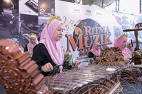 PERSEMBAHAN GAMELAN JMM DI KLIA