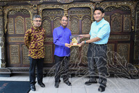 KUNJUNGAN HORMAT PENGARAH LEMBAGA MUZIUM NEGERI PERAK  KE JABATAN MUZIUM NEGARA