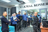 LAWATAN KERJA MUZIUM DI RAJA ABU BAKAR  KE JMM DI MAKMAL KONSERVASI