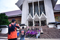 THE SUNBURST MARKETPLACE