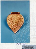 Perhiasan Diri Caping