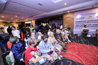 PROGRAM SISIPAN PAMERAN OPERA CINA