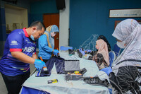 BENGKEL KONSERVASI TEKSTIL : PENJAGAAN PAKAIAN ISTIADAT PREVENTIF DAN KURATIF