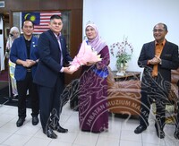 MAJLIS PERSARAAN PUAN AIDA BAHAGIAN KOLEKSI