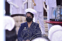 BICARA PAMERAN EVOLUSI BAJU SERAGAM JURURAWAT