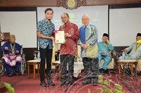 PENGANUGERAHAN FELO PERSATUAN SEJARAH MALAYSIA.