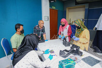 BENGKEL KONSERVASI TEKSTIL : PENJAGAAN PAKAIAN ISTIADAT PREVENTIF DAN KURATIF