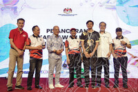 SAMBUTAN 60 TAHUN MUZIUM NEGARA - MALAYSIA BOOK OF RECORD MOST OKU STUDENT MAKING HANDCRAFT FROM RECYCLE MATERIAL