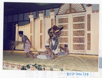 PAKAIAN TRADISIONAL KELANTAN  133