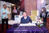 LAWATAN MR. GUAN JUN, MAJOR GENERAL OF THE EQUIPMENT DEVELOPMENT DEPARTMENT, MINISTRY OF NATIONAL DEFENSE OF CHINA DAN DELEGASI KE MUZIUM NEGARA