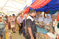 PERASMIAN PAMERAN ALHARAMAIN  DAN MAJLIS  RAMAH MESRA BERSAMA PENGGIAT INDUSTRI PELANCONGAN