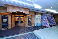 PANEL BY PANEL PAMERAN EVOLUSI MATAWANG