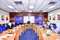 LAWATAN PENANDA ARAS & PERBINCANGAN MOU PROGRAM IJAZAH SARJANA MUDA SASTERA SEJARAH GUNAAN BERSAMA UUM & JMM