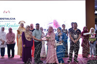 NOSTALGIA ANAK KAMPUNG (pertandingan hiasan kek dan mak andam raja sehari)