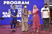 PROGRAM SEMPENA PAMERAN EVOLUSI BAJU JURUWAT