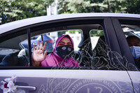 MAJLIS PERSARAAN PUAN ZALEHA BINTI TASRIB DIHADAPAN BILIK DATO KP