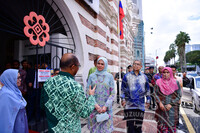 MAJLIS PERASMIAN PAMERAN RAHSIA KEBAYA DI MUZIUM TEKSTIL NEGARA DISEMPURNAKAN OLEH TENGKU PERMAISURI SELANGOR, DYMM TENGKU PERMAISURI HAJAH NORASHIKIN (ALBUM 1)