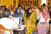 BICARA PENDIDIK EVOLUSI PERLEMBAGAAN NEGERI