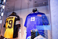 PANEL BY PANEL PAMERAN 100 TAHUN (1921-2021) TROFI HMS MALAYA