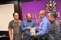 18.02.2020 - MAJLIS MENANDATANGANI DAN PERTUKARAN MEMORANDUM PERSEFAHAMAN (MoU) DI ANTARA JMM & UNIVERSITI SAINS MALAYSIA (USM)