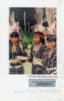 PAMERAN PERHIASAN PAKAIAN KEPALA